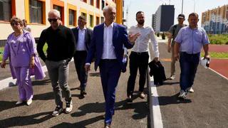 Глава Магнитогорска проверил ход строительства уникальной школы в южном микрорайоне