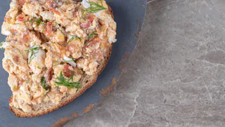 Теперь готовлю форшмак только по рецепту 1952 года: нашла его в советской поваренной книге - получается невероятно вкусно