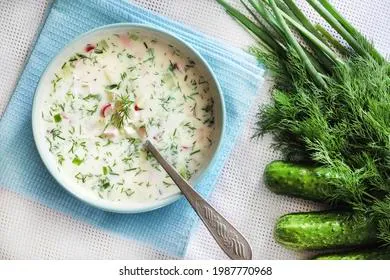 Меню для дачи: окрошка на воде