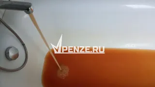Не вода, а опасный коктейль: из кранов жителей Мичурино течет черная жидкость и вонючая смесь