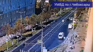 В Чебоксарах в результате ДТП перевернулась машина