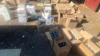 В гараже у пенсионера нашли 800 литров алкоголя без акцизных марок