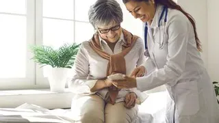 Названы первые симптомы болезней щитовидной железы