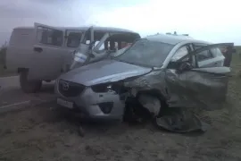 Под Рязанью в автобус врезались две легковушки