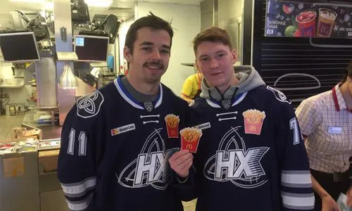 Нижнекамские хоккеисты стали участниками Мак Хэппи день