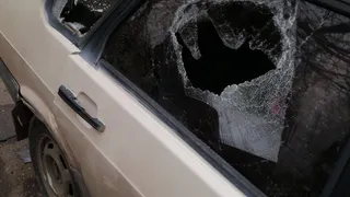 В Соколовке вандалы разгромили 9 автомобилей