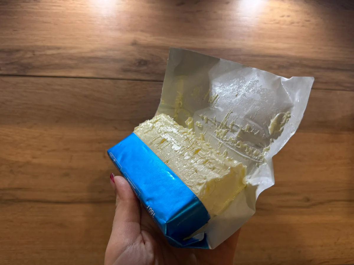 Сливок нет совсем, одна "пальма": в Роскачестве назвали марки сливочного масла, которое лучше обходить стороной