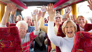 Тренд на пенсионный туризм: популярные направления и бюджет поездок в 2025 году