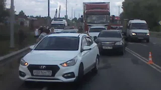 В Шиловском районе водитель грузовика "собрал" 5 легковушек. Фото с места происшествия