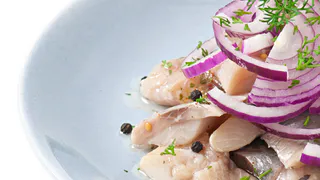 Дешевый минтай будет вкуснее ресторанной форели: приготовьте по этому проверенному бабушкиному рецепту