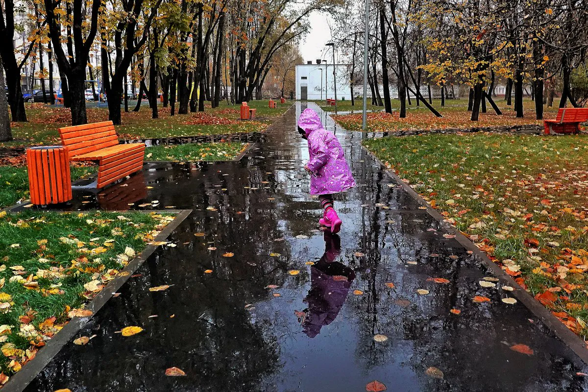 Холодный финал лета: где в России в последнюю неделю августа ударит осень, а где еще продержится жара