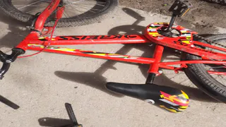 В Коврове спасатели освободили ногу мальчика застрявшую в велосипеде