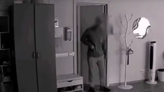 В Коми раскрыли кражу в офисе благодаря камерам наблюдения