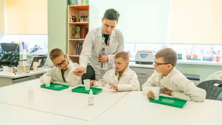 Брянский технопарк «Кванториум» проводит летние мастер-классы для школьников: фоторепортаж