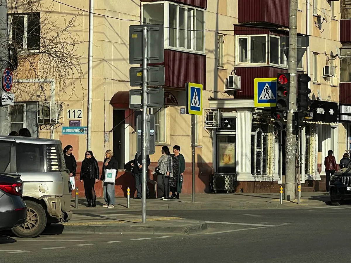 Таких никто не терпит: эти привычки в очереди кричат о скудоумии и низком интеллекте