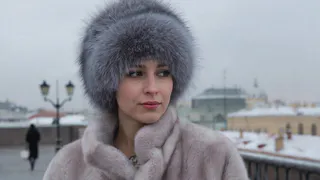 Шапки из натурального меха сдают позиции: эти материалы греют лучше и служат дольше