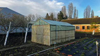 С мая теплицы под запретом: россияне узнали о важном решении, у кого есть дача или участок - новые штрафы