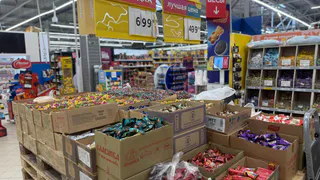 Купила в Магните аналог Рафаэлло с кокосовой начинкой - Конфеста за 120 р: попробовала и сразу поняла кто выиграл сладкую битву