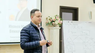 Олег Николаев назначил нового заместителя по строительству и ЖКХ