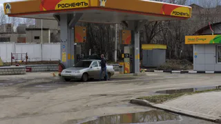 Обзор: Что происходит с долларом и нефтью