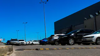 Все на автобусы: в России хотят ограничить использование личного транспорта