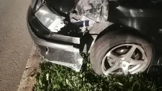  Беременная челнинка на «Шкоде» врезалась в дерево