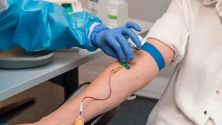 Более 100 сотрудников пензенского завода "Электроприбор" сдали более кровь в рамках донорской акции