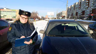 С жительницы Чебоксар взыскали сумму долга по 107 штрафам ГАИ