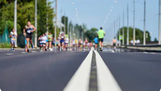 Почему в США асфальт не меняют 50 лет, а у нас слазит через 1,5 года: причина, о которой никто не догадывается