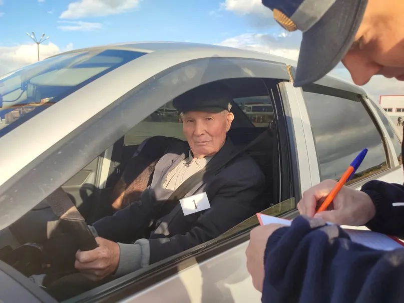 В Нижнекамске для водителей старше 60 лет пройдет конкурс «Автобабай» и "Автоэби"