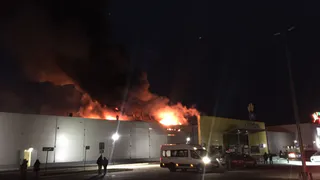 Причины неизвестны: в ТРЦ “М5 Молл” произошел пожар