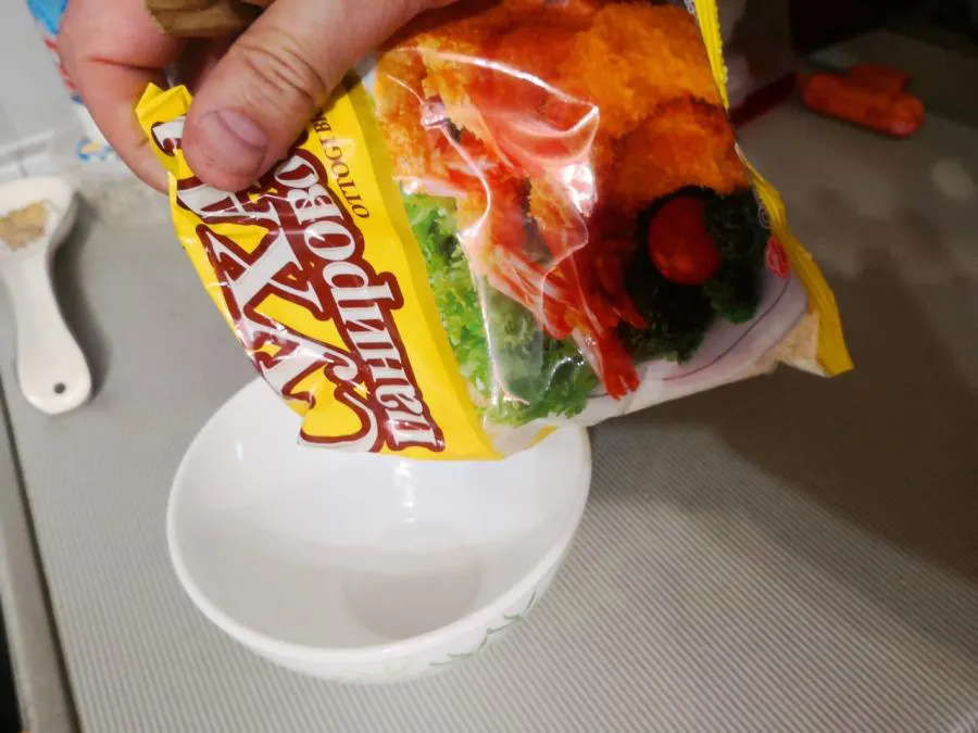 Панировачные сухари лучше использовать в компании с молоком