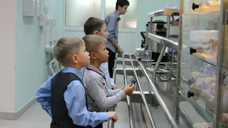 В мэрии прокомментировали видео, снятое в столовой школы №57