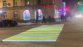 Зажгли безопасность: более 450 световых проекторов появились на пешеходных переходах в Коми