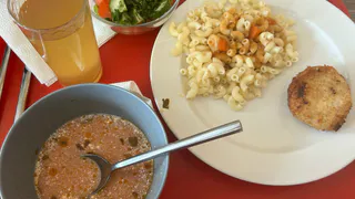 Прихожане Богоявленского храма в Пензе организуют регулярную раздачу еды