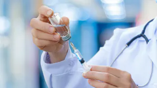 Вакцинацию от менингококковой инфекции могут включить в Национальный календарь прививок