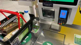 С 24 июня все будет бесплатно: «Пятёрочка», «Красное&Белое» и «Магнит» приняли решение