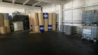 В Киржачском районе раскрыли подпольный цех по разливу контрафактного моторного масла