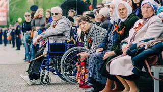 В Нижнекамске открылась фотовыставка ко Дню Пожилого человека