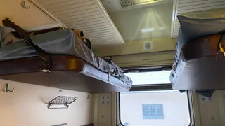 Откровения опытной проводницы РЖД: за занавесками в плацкарте охи-вздохи, и каждый рейс у пассажиров что-нибудь пропадает