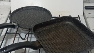 Подруга пристыдила меня за грязные сковородки - вот как их быстро и просто почистить: делов-то на 5 минут