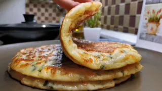 Раскрываю свой фирменный рецепт: лепешки с фаршем и сыром — хрустящие за 5 минут, съедаются моментально