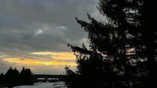 В семи городах Челябинской области до вечера понедельника объявили режим «чёрного неба»