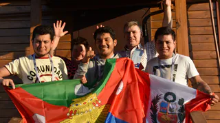 Болельщиков из Перу приютили на три дня в рязанском селе