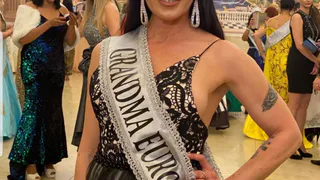 “Покорила жюри своей харизмой”. Как рязанка стала самой красивой бабушкой Европы