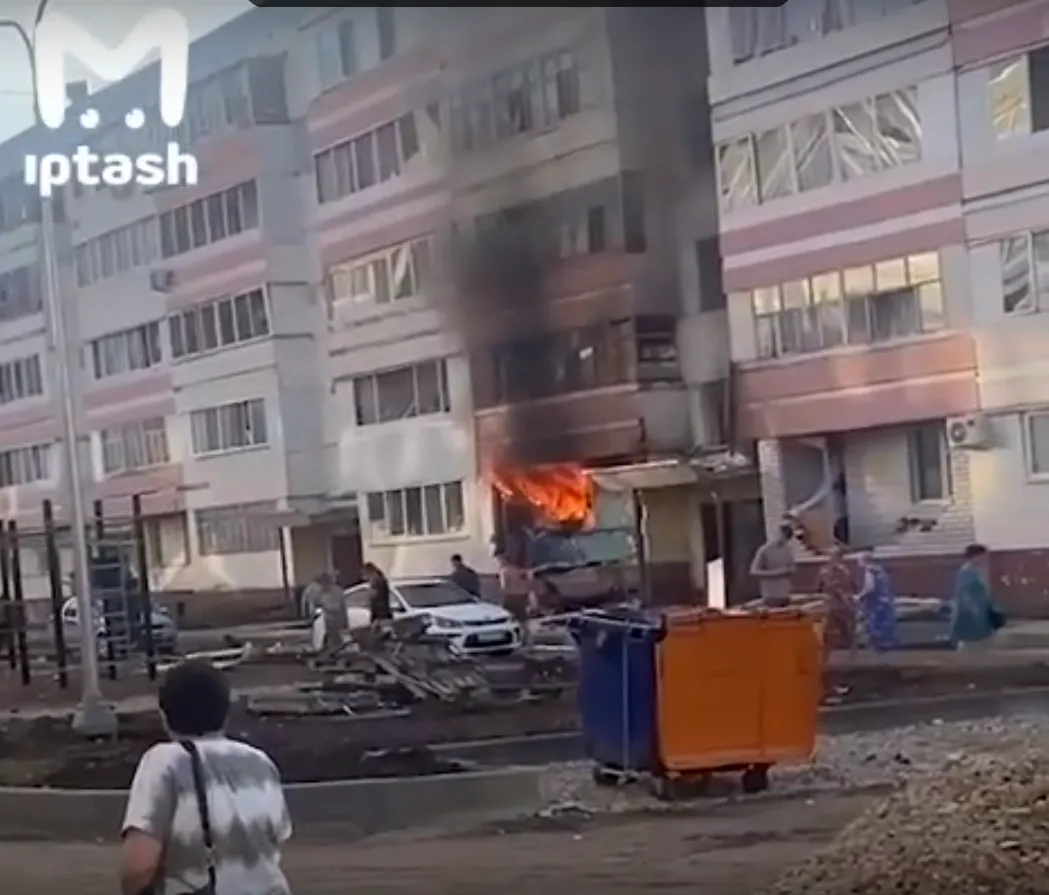 В Нижнекамске в многоквартирном доме произошел взрыв