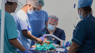 Владимирские врачи провели 88 операций детям во время благотворительной миссии в Африке