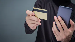 Жительница Владимира за неделю перевела мошенникам 4,8 миллиона рублей на «безопасный счет»