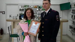 Бдительность работницы салона связи в Коми уберегла пенсионерку от потери 142 тысяч рублей