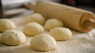 Слоенное тесто без нудной раскатки: все перемешиваю и тесто готово, подходит для любой начинки